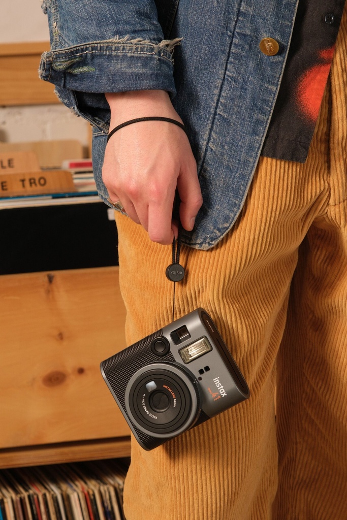 PACK CAMARA FUJI INSTAX MINI 41 + 20 FILMS